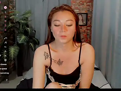 cutemac69 online show from November 6, 11:58 am