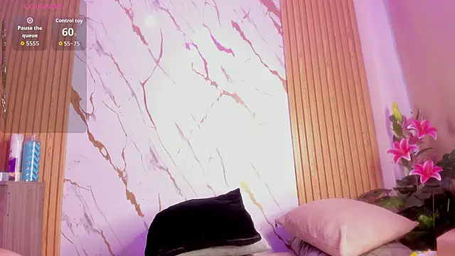 Eva Johnss online show from December 4, 12:48 pm