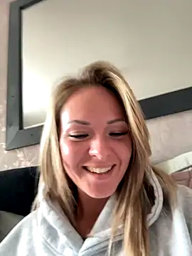 Snapshot of Kayla_Modelle96 chatting on October 6, 1:56 pm Kayla Modelle96 online show from October 6, 1:56 pm