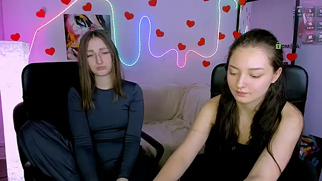 Snapshot of miki-niki chatting on February 25, 11:10 am miki-niki online show from February 25, 11:10 am