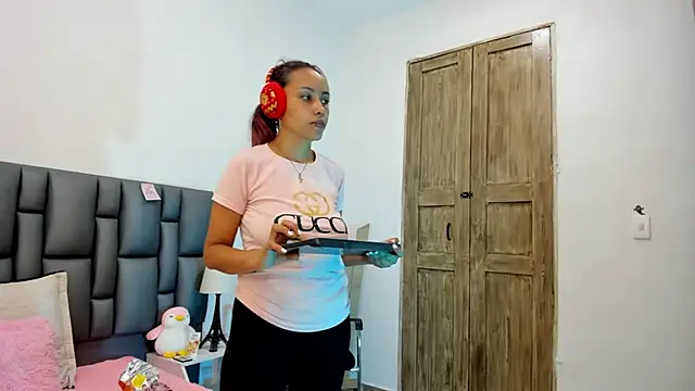 valeriasweet  online show from December 20, 5:49 pm