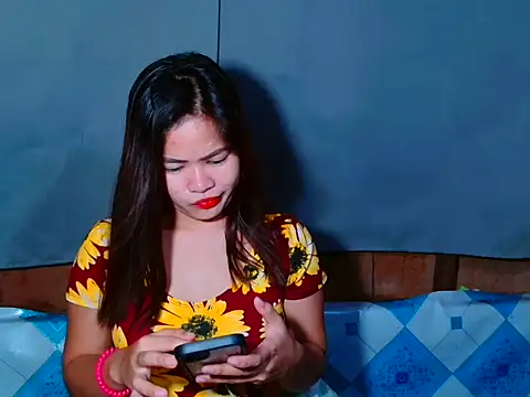 Snapshot of asian_pinaydaniela chatting on September 13, 3:17 am asian pinaydaniela online show from September 13, 3:17 am