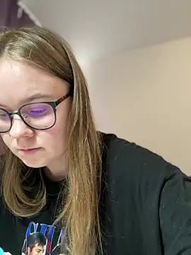  CherryBloom  online show from April 22, 8:32 am