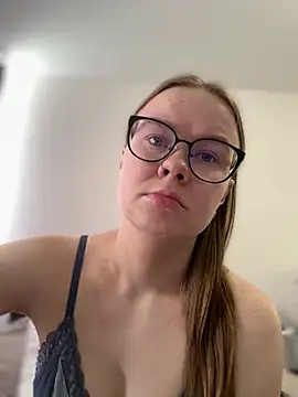  CherryBloom  online show from April 19, 7:53 am