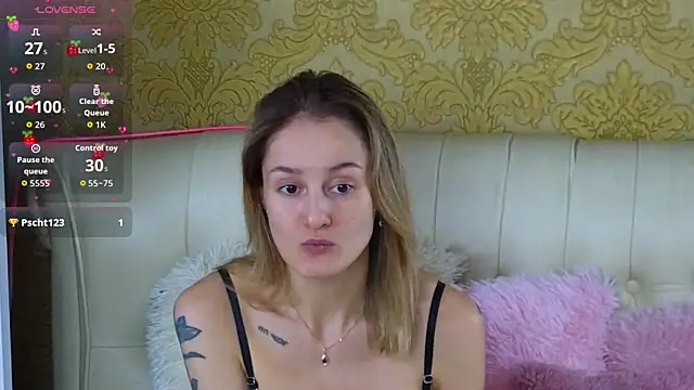 RosieBlossom online show from February 12, 7:46 pm