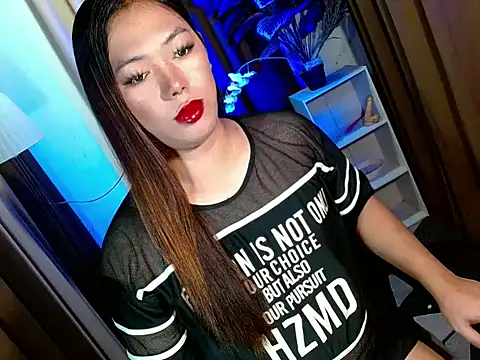 Snapshot of bigfattycocksonya27 chatting on December 4, 10:36 am bigfattycocksonya27 online show from December 4, 10:36 am