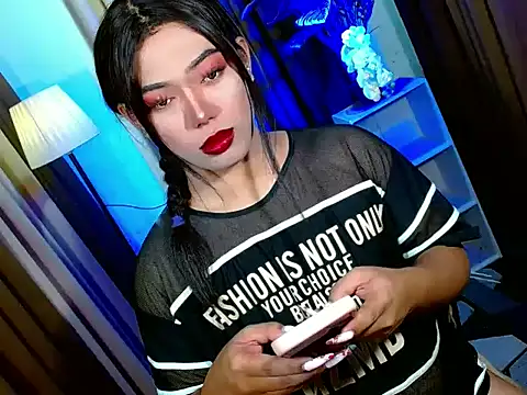 bigfattycocksonya27 online show from February 6, 10:33 am