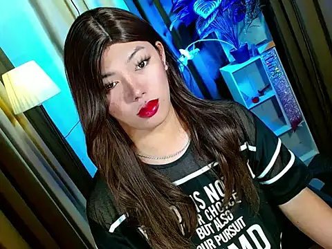 Snapshot of bigfattycocksonya27 chatting on November 5, 6:11 pm bigfattycocksonya27 online show from November 5, 6:11 pm