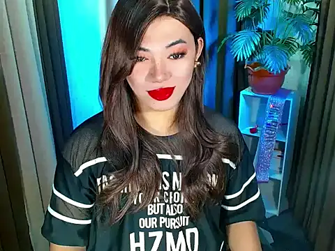 Snapshot of bigfattycocksonya27 chatting on October 23, 6:01 am bigfattycocksonya27 online show from October 23, 6:01 am