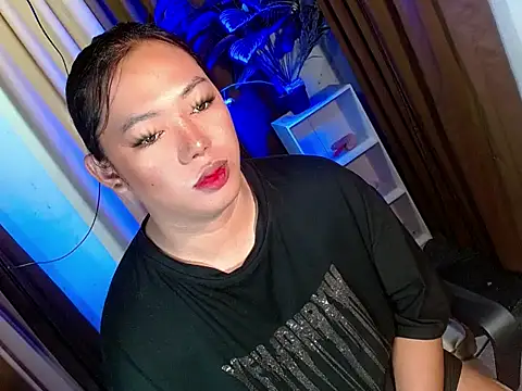 bigfattycocksonya27 online show from December 16, 7:56 am