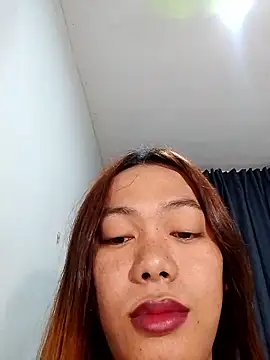 Snapshot of bigfattycocksonya27 chatting on June 19, 1:28 pm bigfattycocksonya27 online show from June 19, 1:28 pm