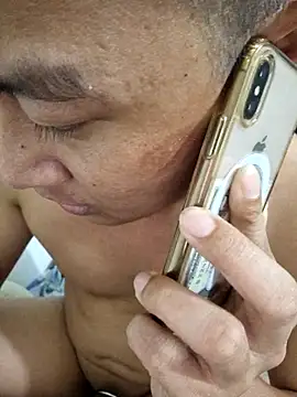 Snapshot of ducpham6565 chatting on December 14, 8:42 am ducpham6565 online show from December 14, 8:42 am