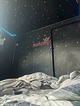 Snapshot of naho_love chatting on October 24, 6:29 pm naho love online show from October 24, 6:29 pm