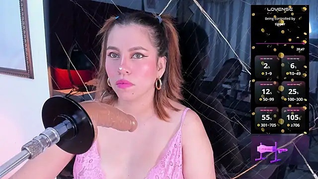 Snapshot of abby_blond_ chatting on October 22, 12:48 pm abby blond online show from October 22, 12:48 pm