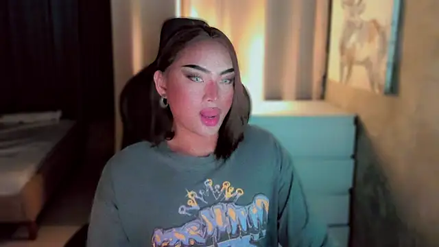 Snapshot of kaicromwell_ chatting on November 18, 6:50 am kaicromwell online show from November 18, 6:50 am