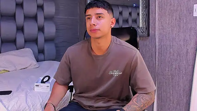 jaze bradley online show from November 12, 11:36 am