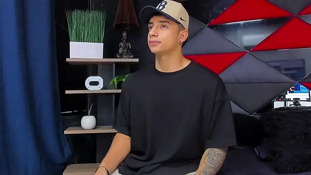 jaze bradley online show from December 3, 11:31 am