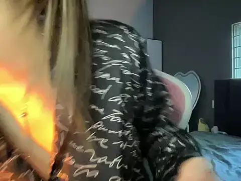 Min sara69 online show from November 29, 3:28 am