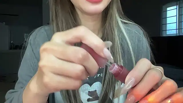 Min sara69 online show from February 3, 10:31 am