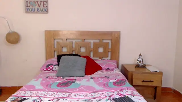 Snapshot of ValeSantoDomingo chatting on October 2, 7:28 pm ValeSantoDomingo online show from October 2, 7:28 pm