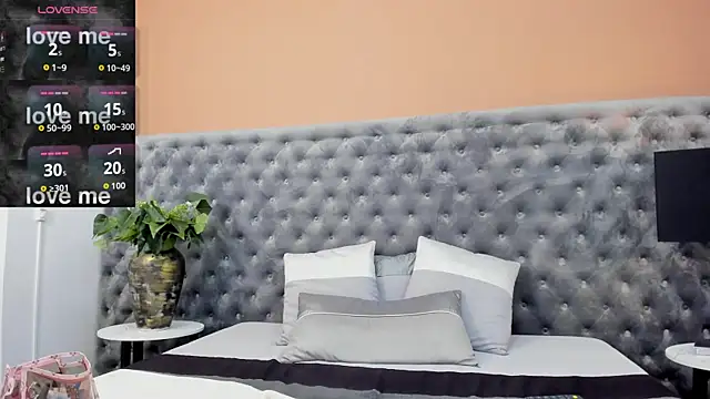 ValeSantoDomingo online show from July 2, 3:23 am