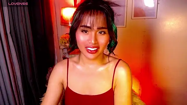 Snapshot of urmidnightcravingsxx chatting on June 27, 1:22 am urmidnightcravingsxx online show from June 27, 1:22 am