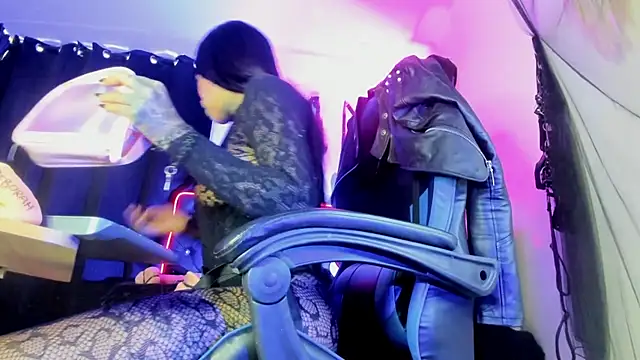 mia carter88 online show from February 12, 1:00 pm