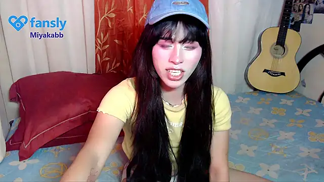 chakababe online show from May 7, 9:29 pm