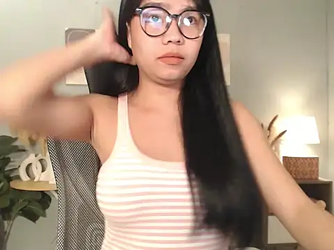 Snapshot of HotAsianGabby69 chatting on May 3, 2:20 pm HotAsianGabby69 online show from May 3, 2:20 pm