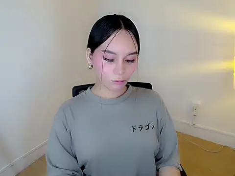 holly tabby online show from January 13, 10:03 pm