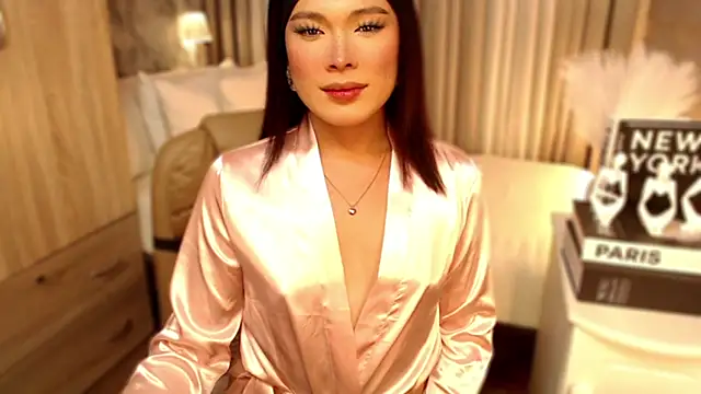 Snapshot of Missavacroft chatting on November 7, 6:07 am Missavacroft online show from November 7, 6:07 am