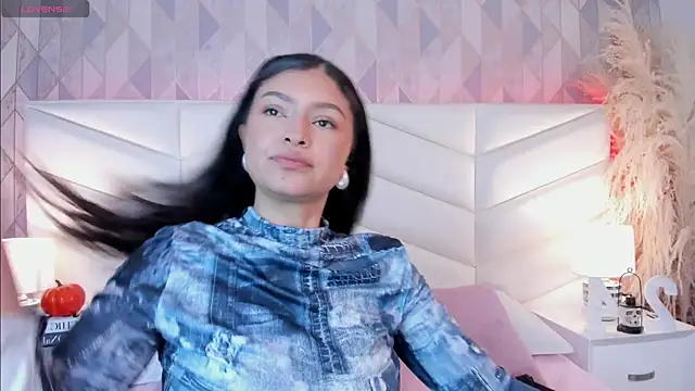 victoria   jonnes online show from October 4, 12:28 pm