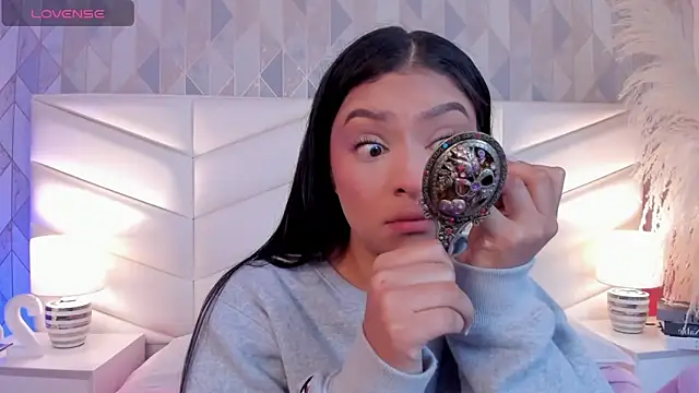 victoria   jonnes online show from November 11, 12:33 pm