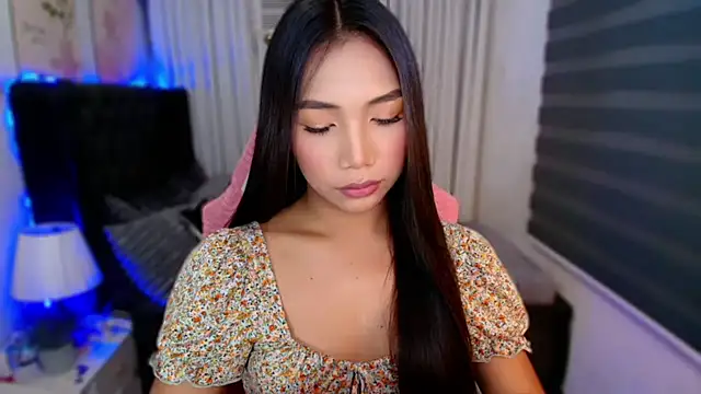 Snapshot of naughtyjayde chatting on May 8, 9:07 pm naughtyjayde online show from May 8, 9:07 pm