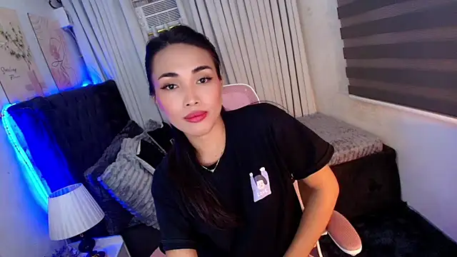 asian lucii online show from October 10, 1:01 pm