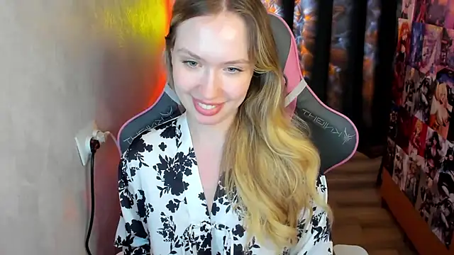 NicoleRiccii online show from March 8, 3:59 pm