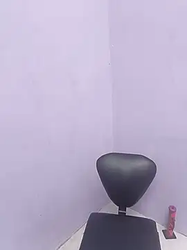 Snapshot of lunna_07 chatting on May 29, 4:35 pm lunna 07 online show from May 29, 4:35 pm