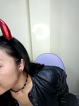 Snapshot of lunna_07 chatting on November 21, 4:39 pm lunna 07 online show from November 21, 4:39 pm