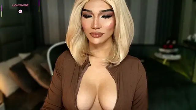 Huntress xxx online show from December 1, 12:22 am