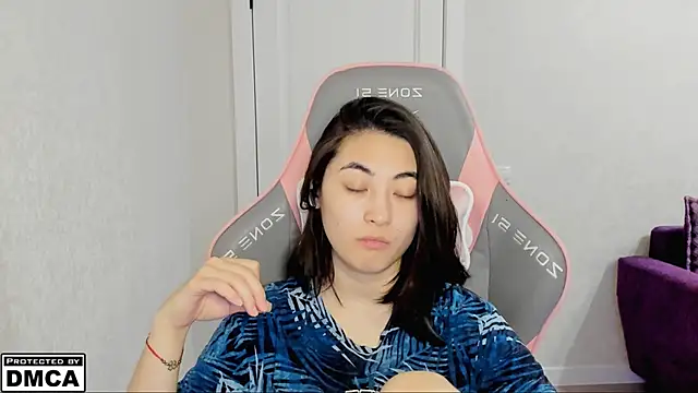 Snapshot of MeilideQian1 chatting on October 31, 3:41 pm MeilideQian1 online show from October 31, 3:41 pm