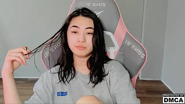 MeilideQian1 online show from February 7, 7:49 am