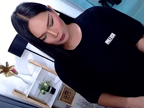 Snapshot of Cleofex chatting on June 15, 10:26 am Cleofex online show from June 15, 10:26 am