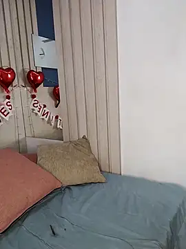 Snapshot of SofiCandy_ chatting on February 28, 12:49 pm SofiCandy online show from February 28, 12:49 pm