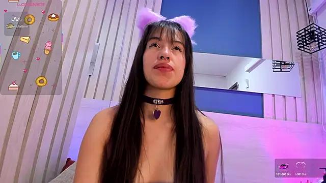 Snapshot of SofiCandy_ chatting on November 25, 12:38 pm SofiCandy online show from November 25, 12:38 pm