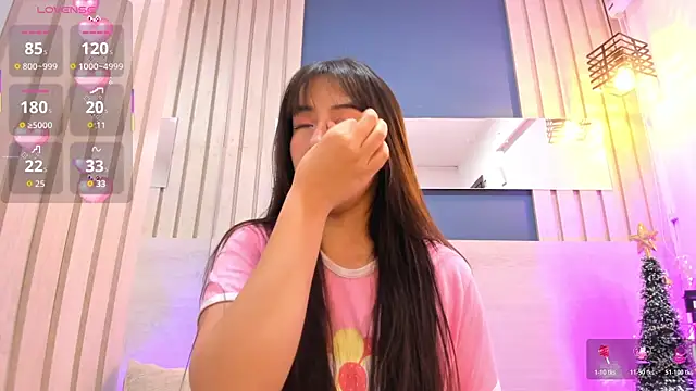 Snapshot of SofiCandy_ chatting on December 17, 12:32 pm SofiCandy online show from December 17, 12:32 pm