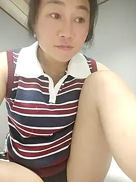 babychill09 online show from October 10, 4:30 pm
