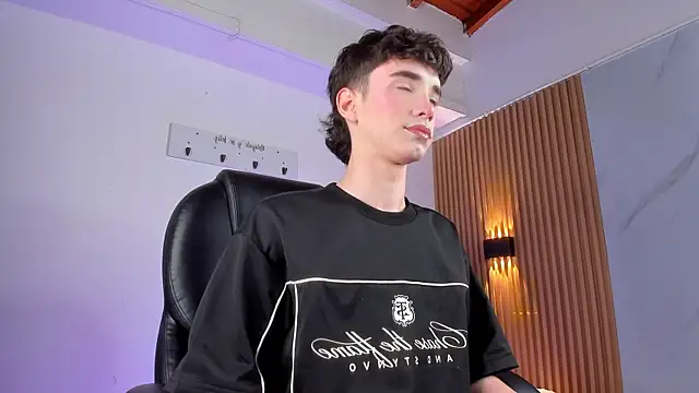 austin rouse online show from March 27, 8:32 pm