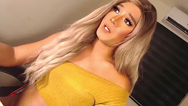 SissifyMeNow online show from October 24, 12:42 am