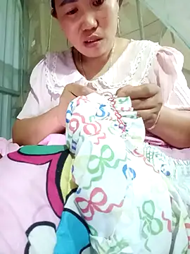 jienrrr online show from May 30, 1:56 am