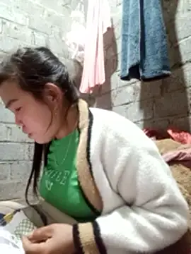 jienrrr online show from November 30, 2:40 pm